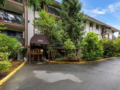 1009 McKenzie Ave Saanich, BC V8X 4B1