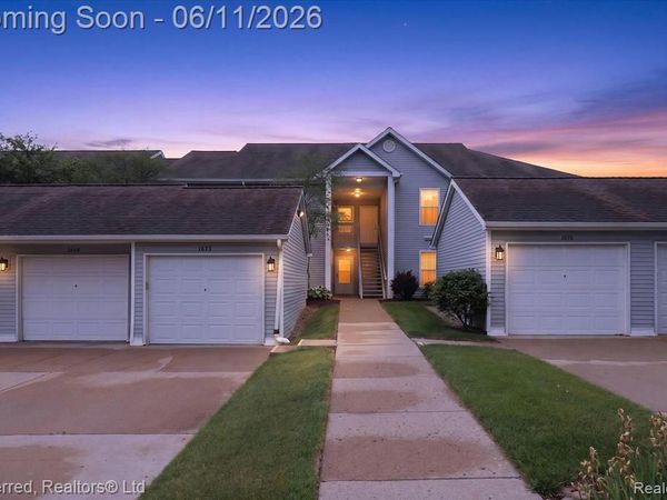 1673 Weatherstone Drive, Ann Arbor, MI 48108