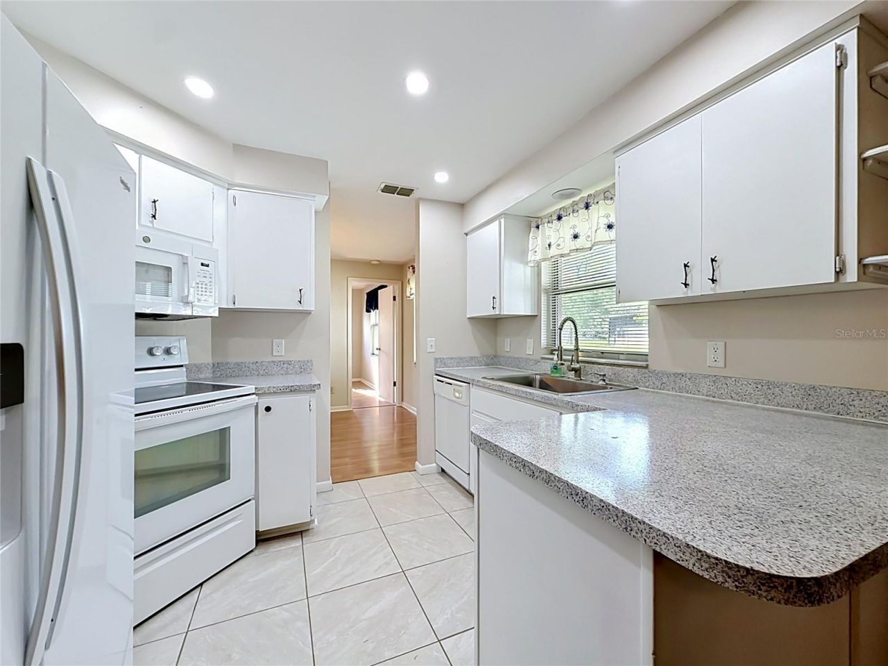 230 W Staggerbush Path , Beverly Hills, FL 34465 Photo