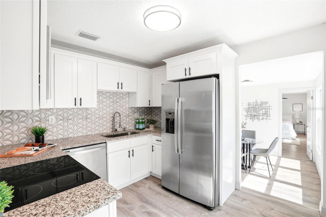 2444 32nd Avenue N, Saint Petersburg, FL 33713 Photo