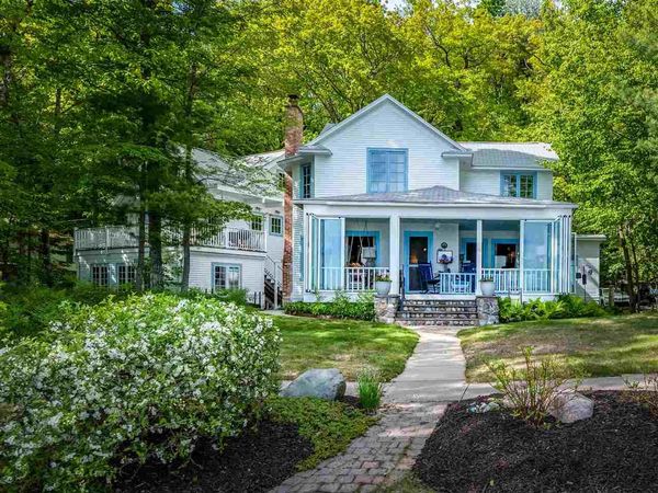 5087 Forest Beach Drive, Harbor Springs, MI 49740