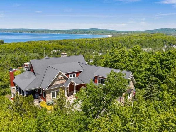 1145 Grand Ridge Drive, Petoskey, MI 49770