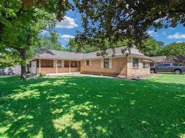 7204 Bucknell Drive, Dallas, TX 75214
