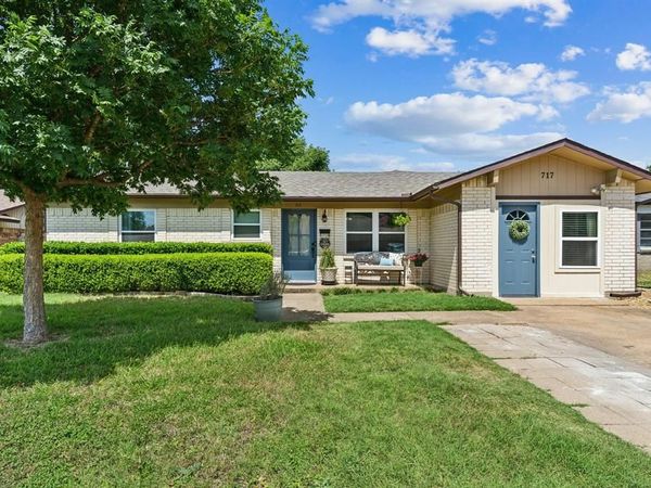717 Forest Ridge Drive, Garland, TX 75042
