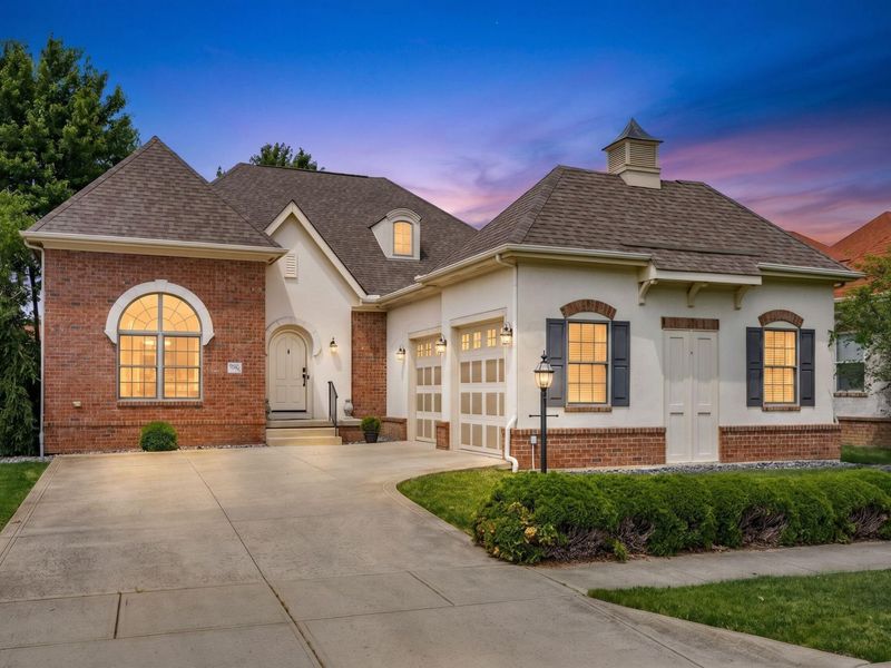 7983 Oak Meadow Drive, Dublin, OH 43016 Photo 1