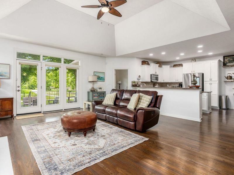 7983 Oak Meadow Drive , Dublin, OH 43016 Photo 10