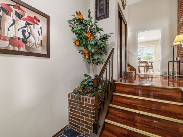 4413 73rd Place, Urbandale, IA 50322