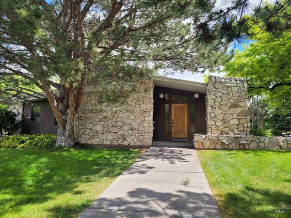 130 Princeton, Pocatello, ID 83201