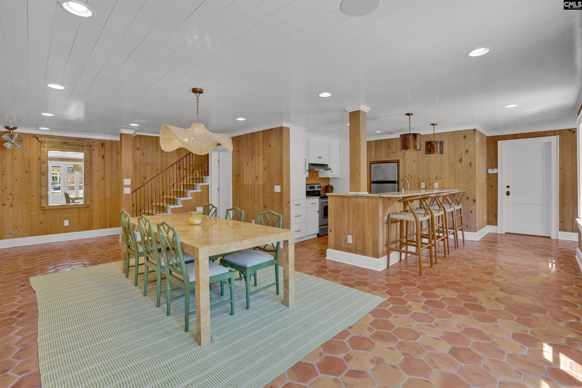 714 Hampton Hill Road Photo 13
