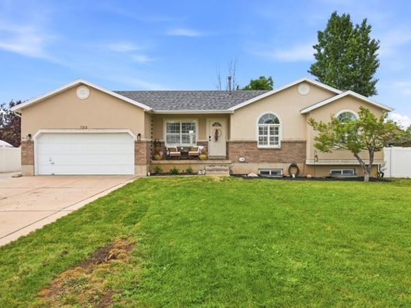 103 W 2250 N, Layton, UT 84041