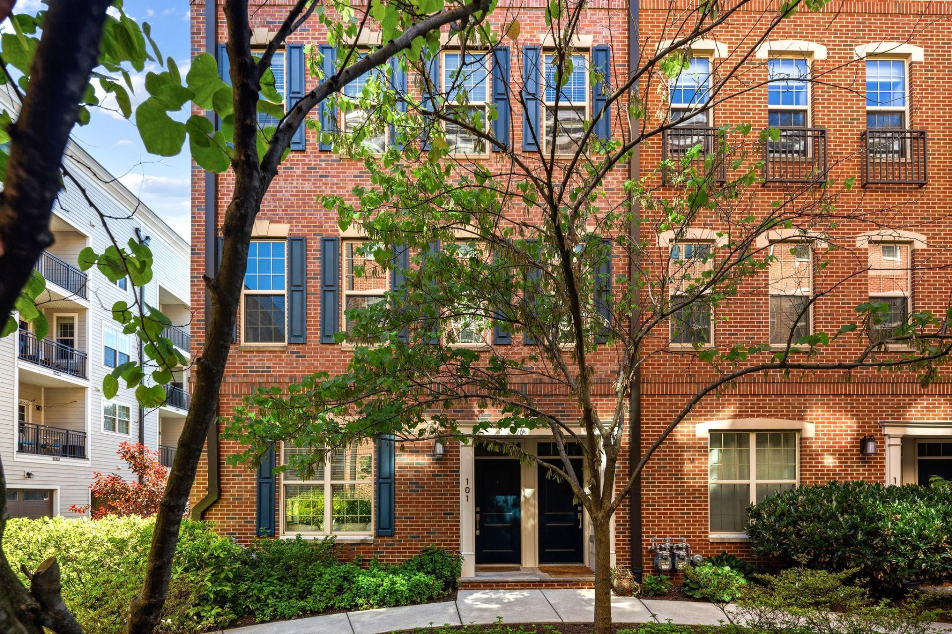 101 Brinley Court, Philadelphia, PA 19146 Main Photo