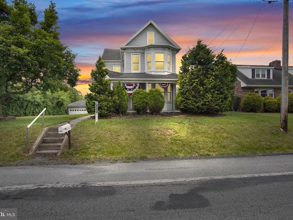 1976 CARLISLE ROAD , YORK, PA 17408