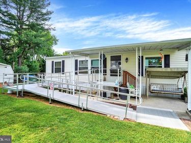 123 WHITE TAIL LANE, WINDSOR, PA 17366