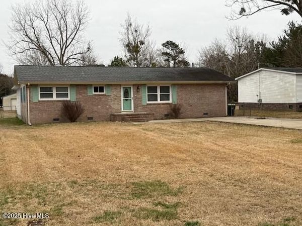 2008 Thompson Drive , Newport, NC 28570