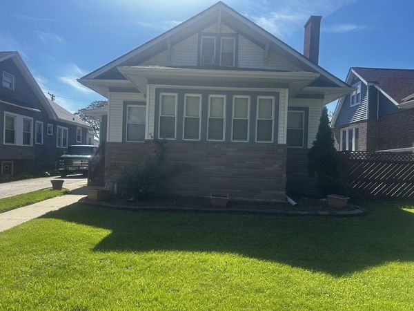 142 S 18th Avenue, Maywood, IL 60153