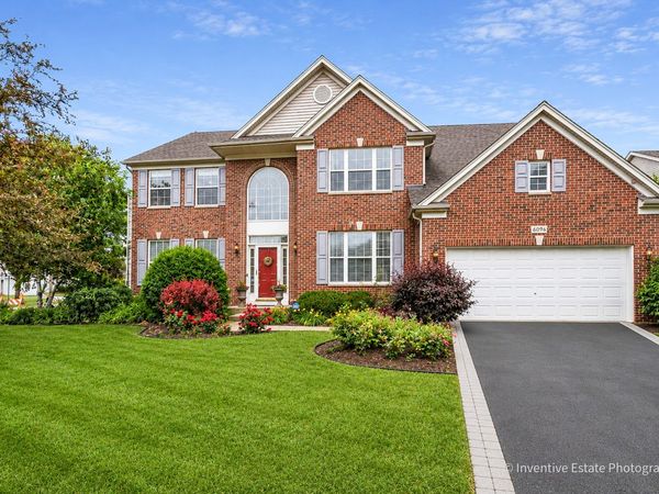 6096 Russell Drive, Hoffman Estates, IL 60192