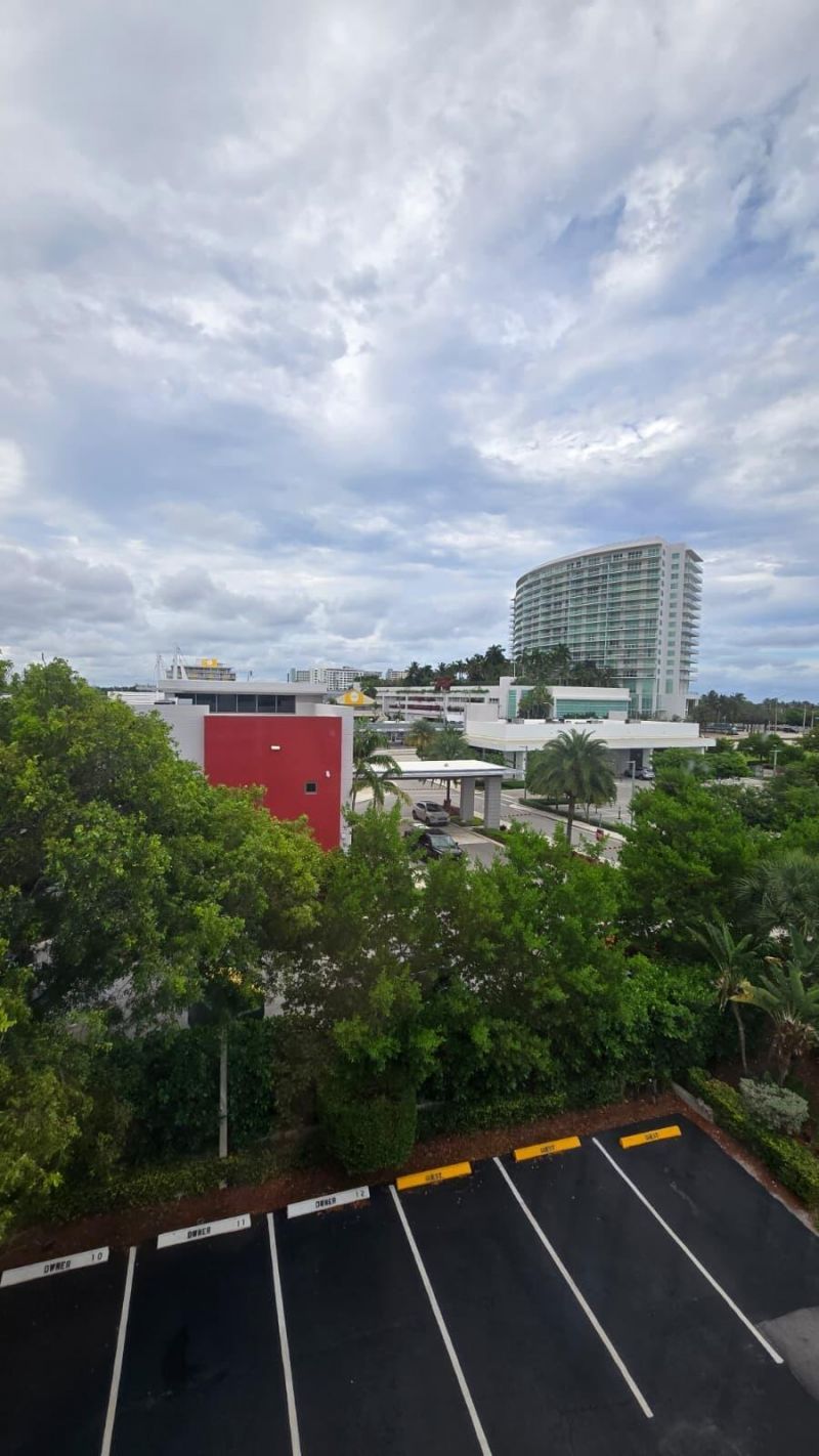 105 S Riverside Drive, Unit 402, Pompano Beach, FL 33062 Photo