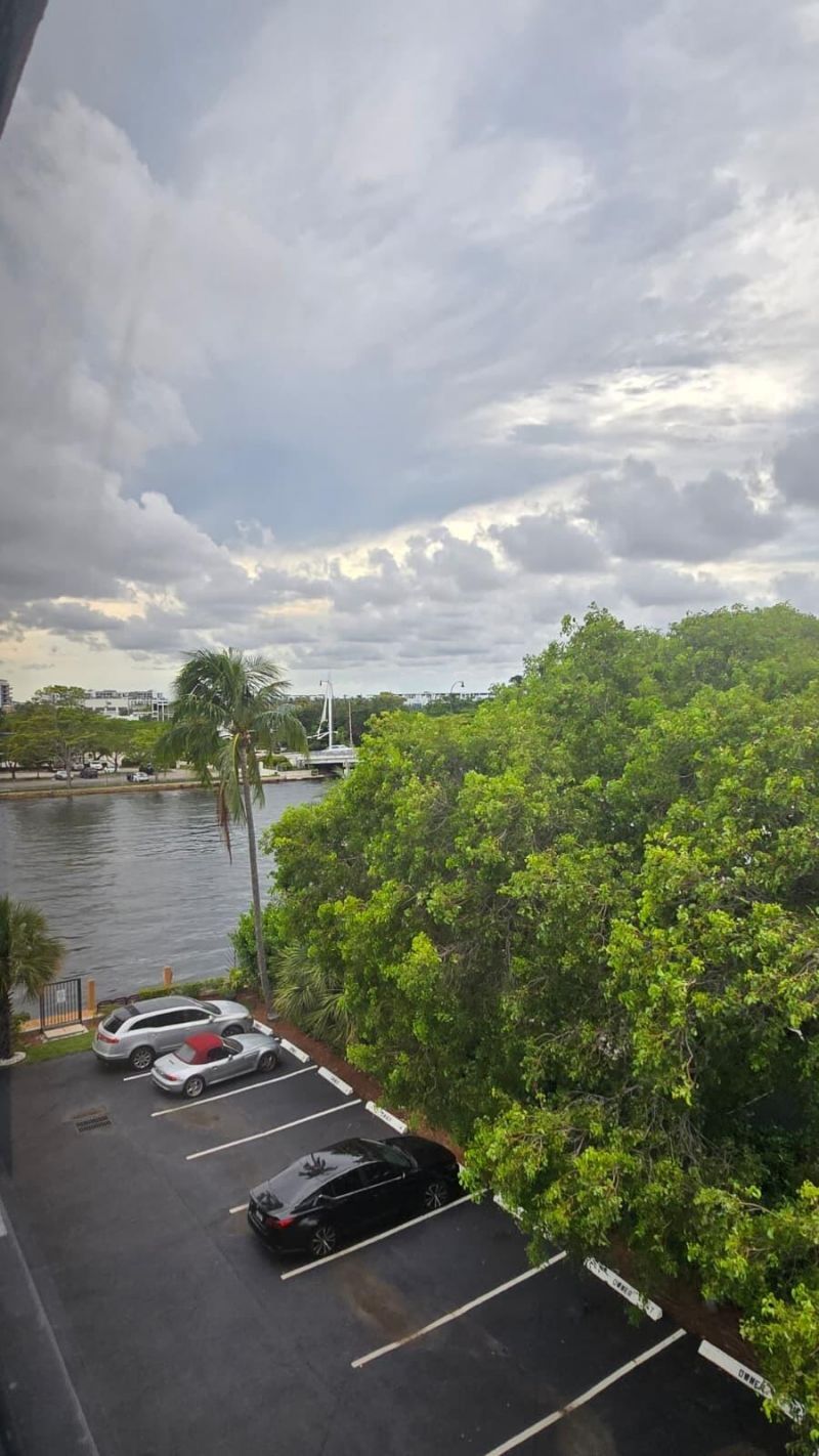 105 S Riverside Drive, Unit 402, Pompano Beach, FL 33062 Photo