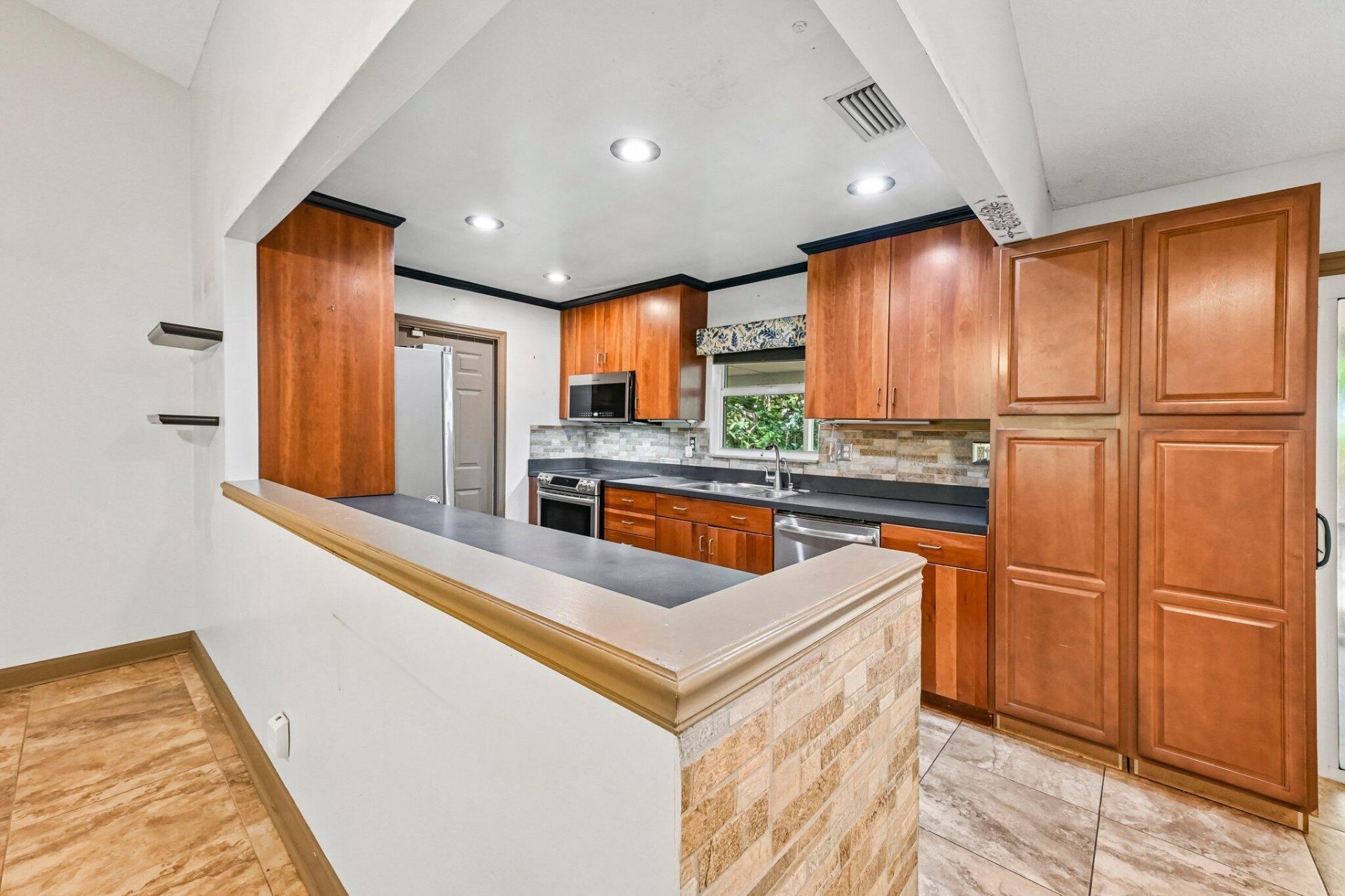 255 SW Salerno Road, Stuart, FL 34997 Photo