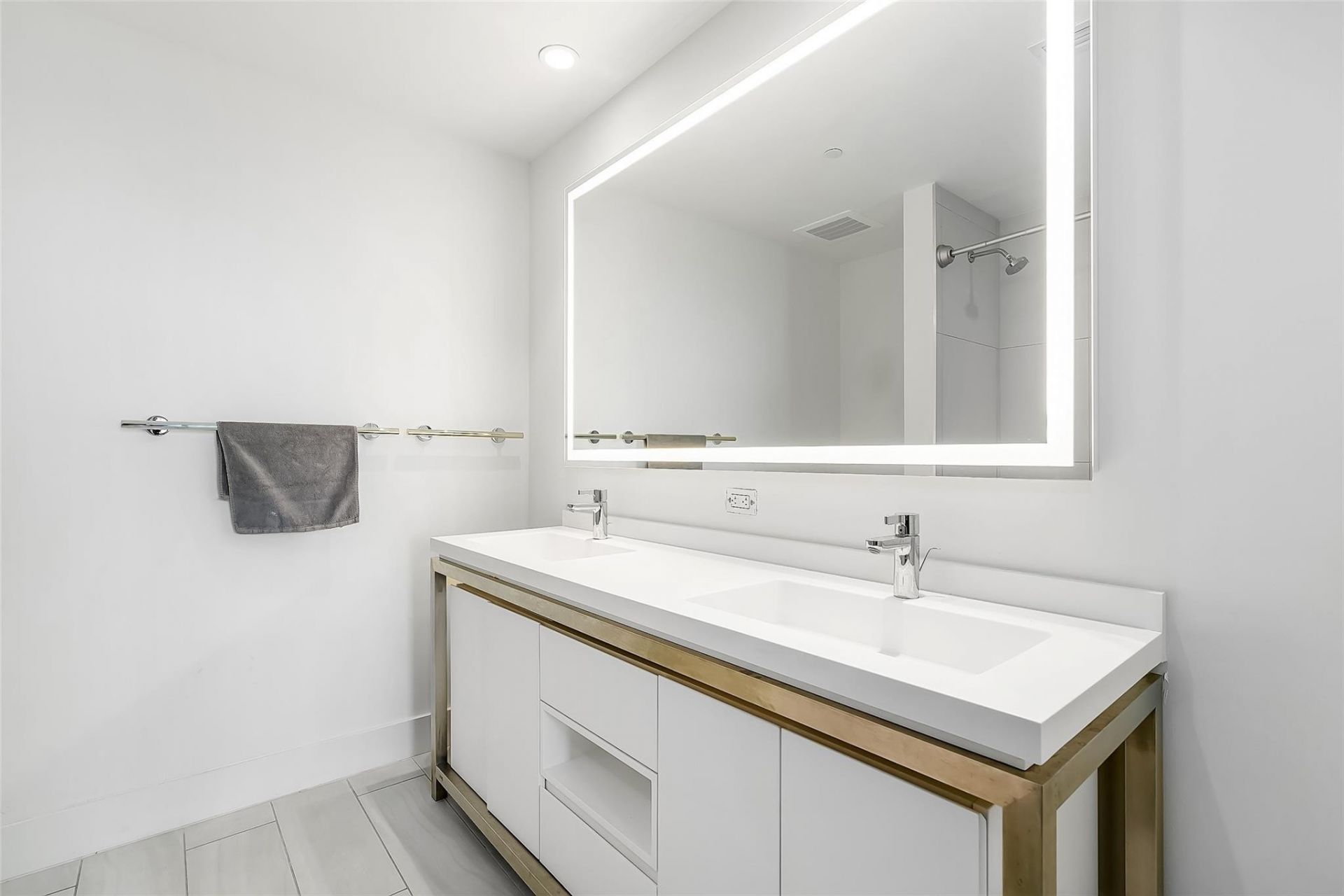 2000 Metropica Way, Unit 1410, Sunrise, FL 33323 Photo
