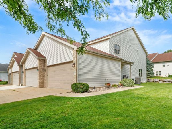 2914 Kentville Drive, Sun Prairie, WI 53590