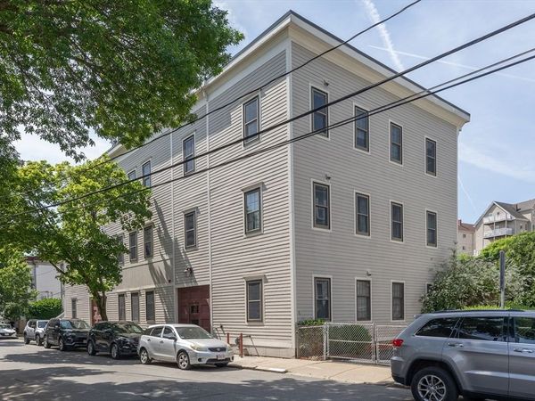 74 Gilman St, Unit 4, Somerville, MA 02145
