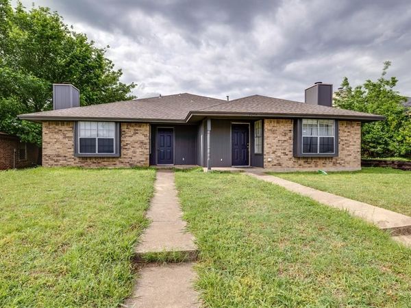 3422 Heritage Lane , Forest Hill, TX 76140