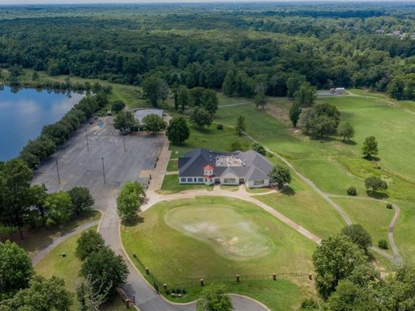 52 Golf Club Drive , Haughton, LA 71037