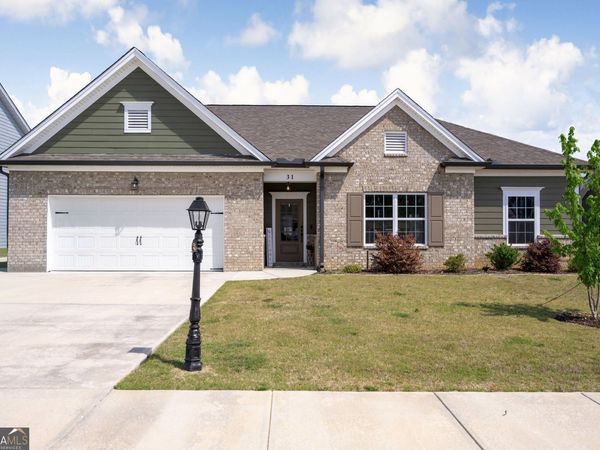 31 Winchester Drive, Rossville, GA 30741