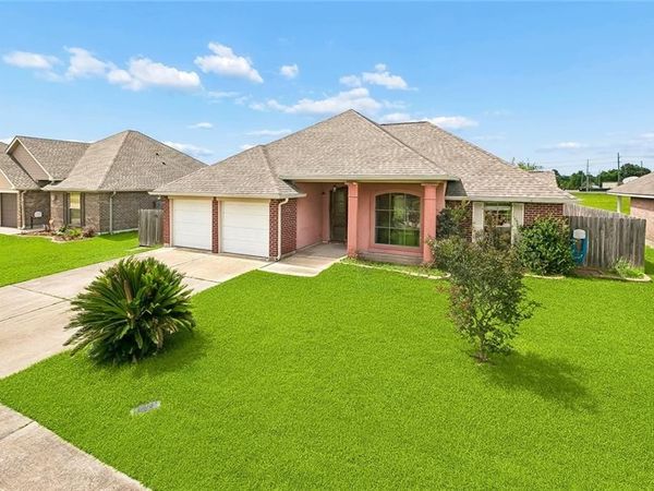134 RIVER POINTE Drive , LaPlace, LA 70068