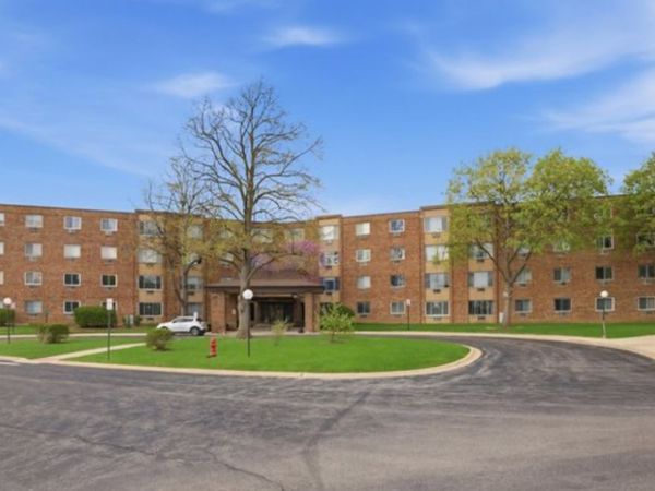 1880 Bonnie Lane , Unit 302, Hoffman Estates, IL 60169