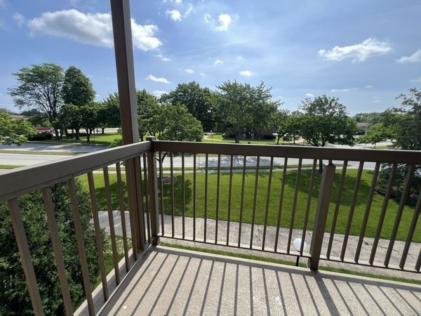 1880 Bonnie Lane , Unit 302, Hoffman Estates, IL 60169