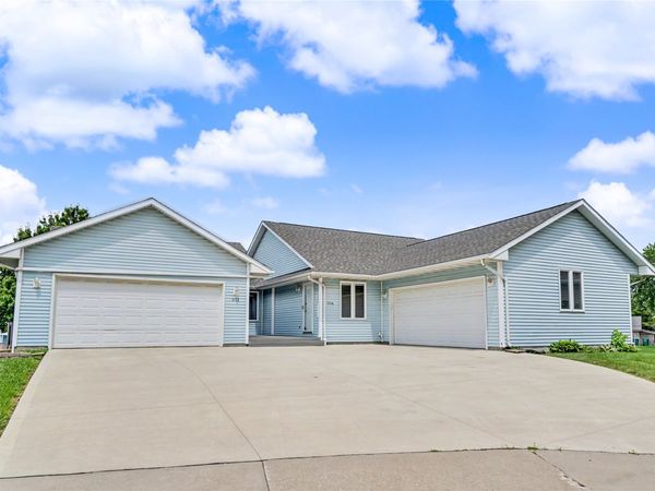 604 SE Tower Court, Ankeny, IA 50021