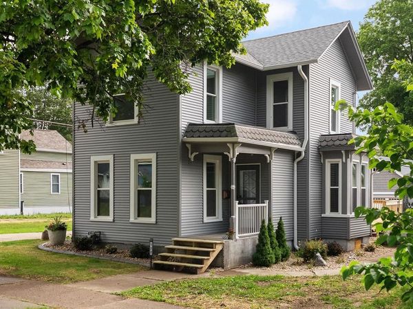122 S 1st Street, Evansville, WI 53536