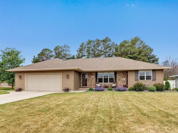 3801 SCOTCHMAN CIRCLE, Green Bay, WI 54311