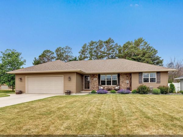 3801 SCOTCHMAN CIRCLE, Green Bay, WI 54311