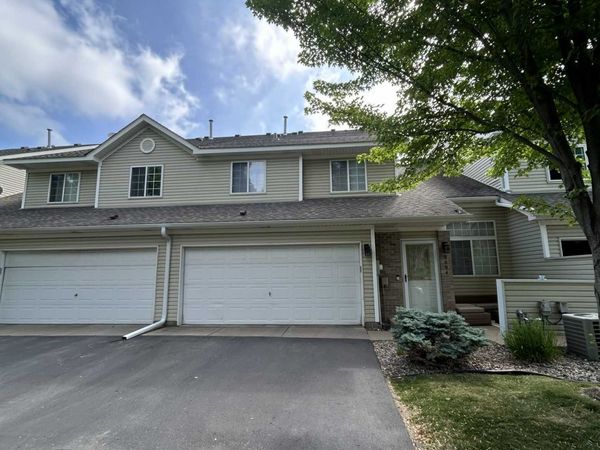 8854 Spring Lane , Woodbury, MN 55125