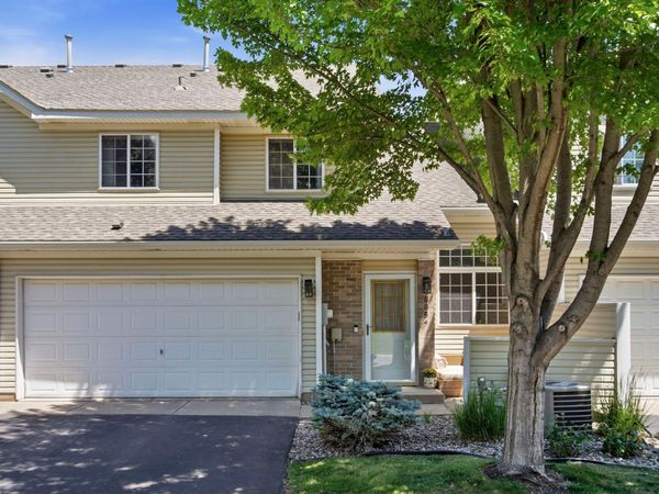 8854 Spring Lane, Woodbury, MN 55125