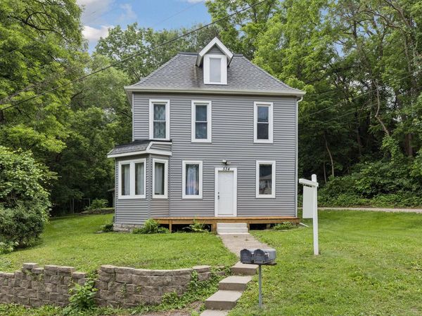 534 Annapolis Street , South Saint Paul, MN 55075