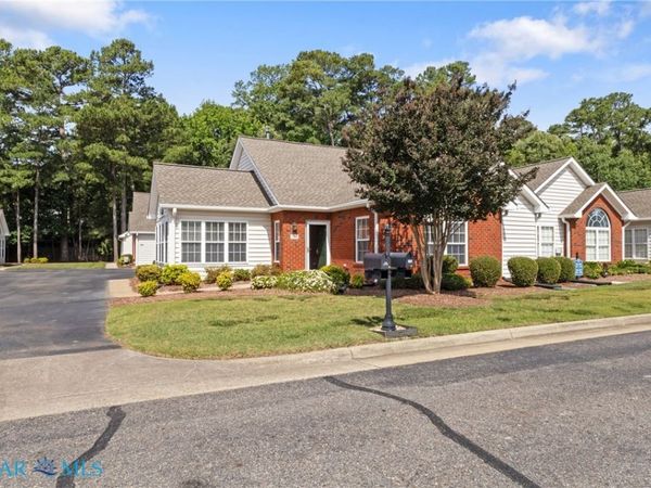 130 Villa Drive , Poquoson, VA 23662