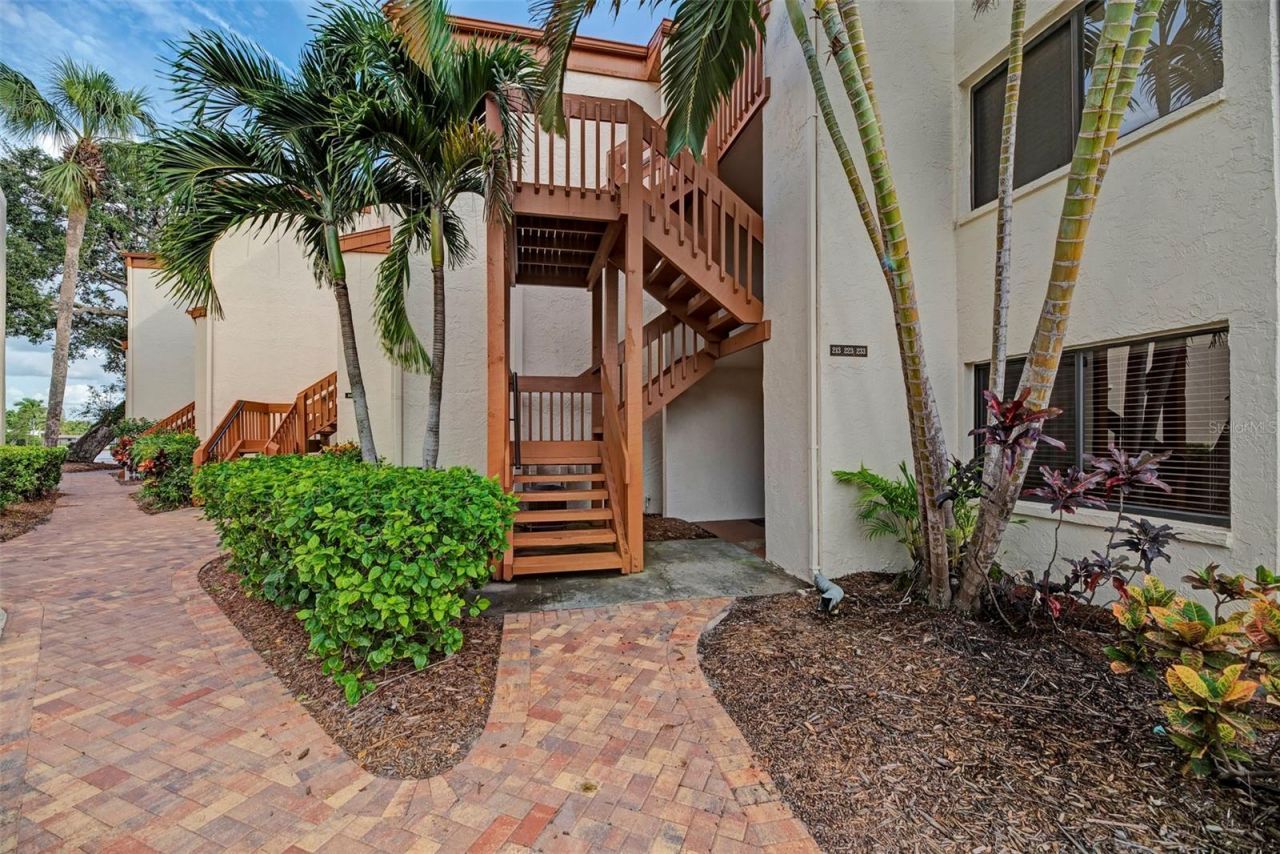 1800 Cove II Place , Unit 213, Sarasota, FL 34242 Photo