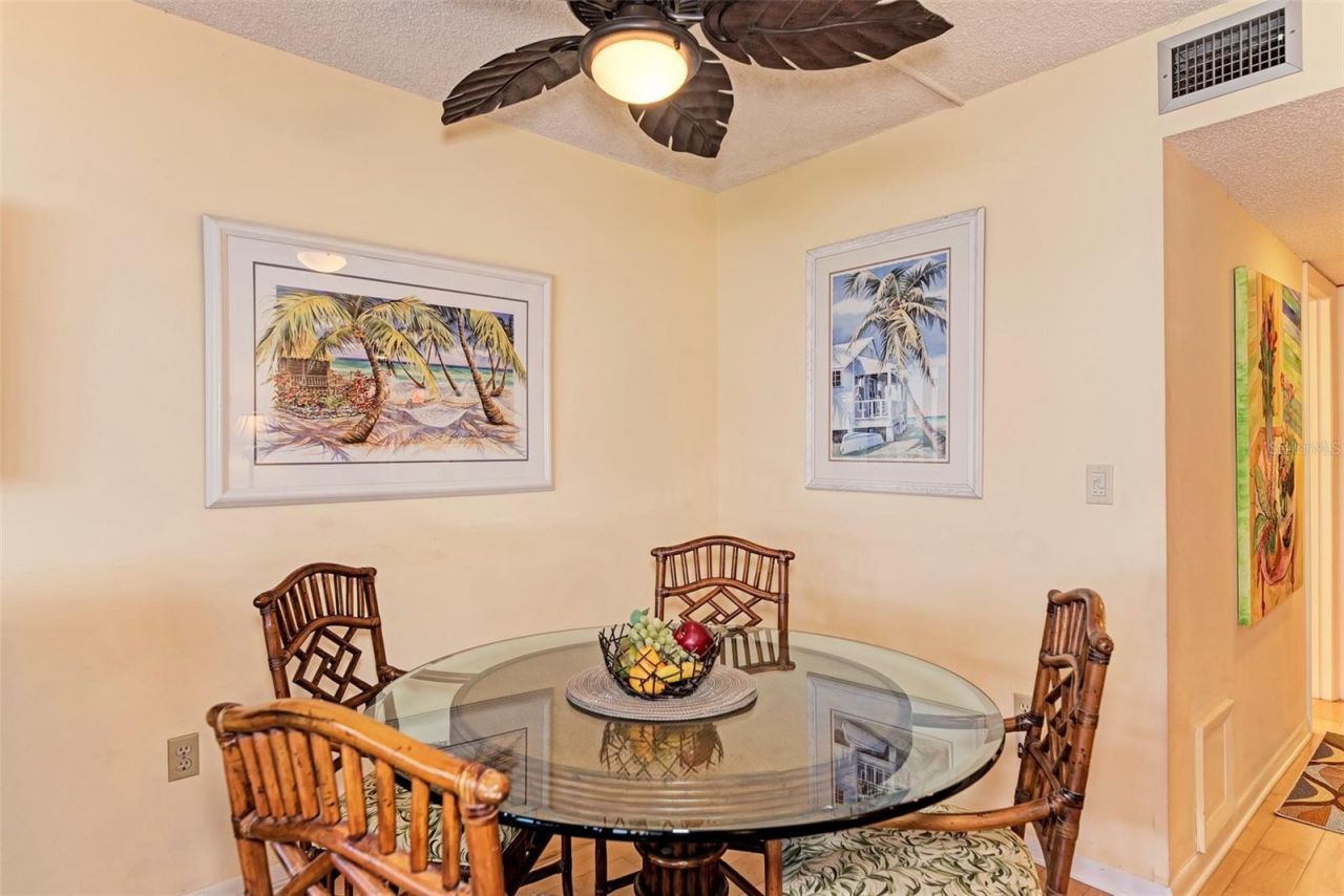 1800 Cove II Place , Unit 213, Sarasota, FL 34242 Photo