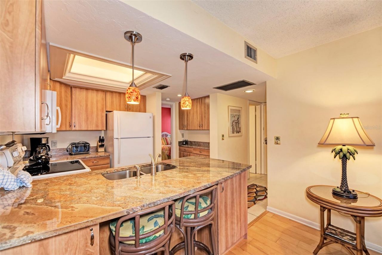 1800 Cove II Place , Unit 213, Sarasota, FL 34242 Photo