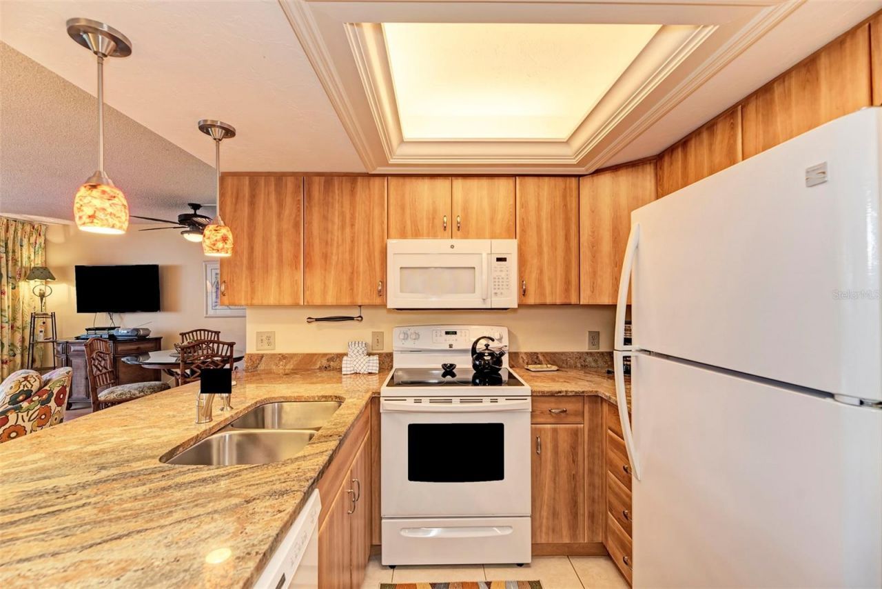 1800 Cove II Place , Unit 213, Sarasota, FL 34242 Photo