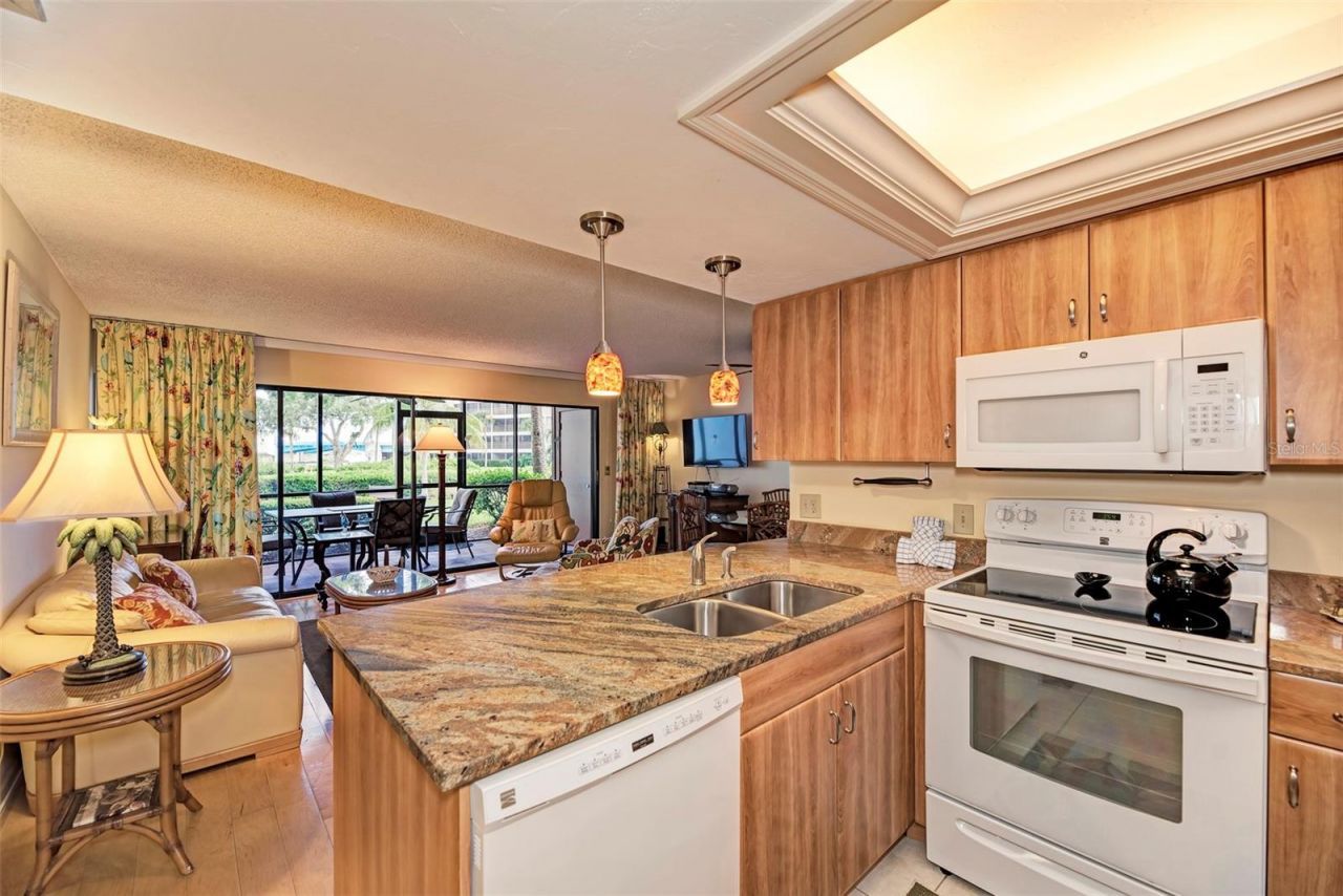 1800 Cove II Place , Unit 213, Sarasota, FL 34242 Photo