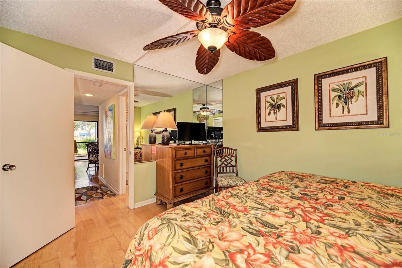 1800 Cove II Place , Unit 213, Sarasota, FL 34242 Photo