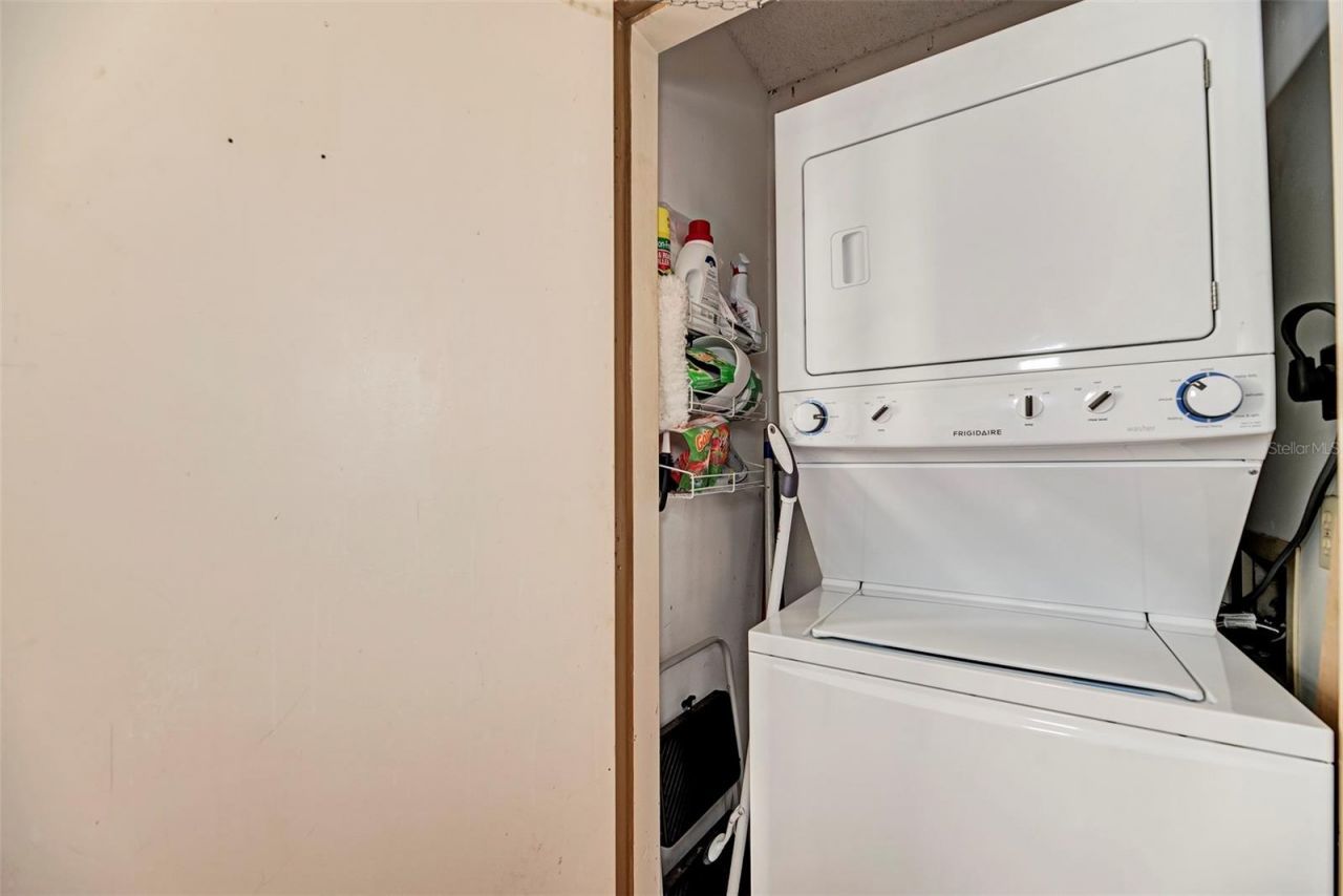 1800 Cove II Place , Unit 213, Sarasota, FL 34242 Photo