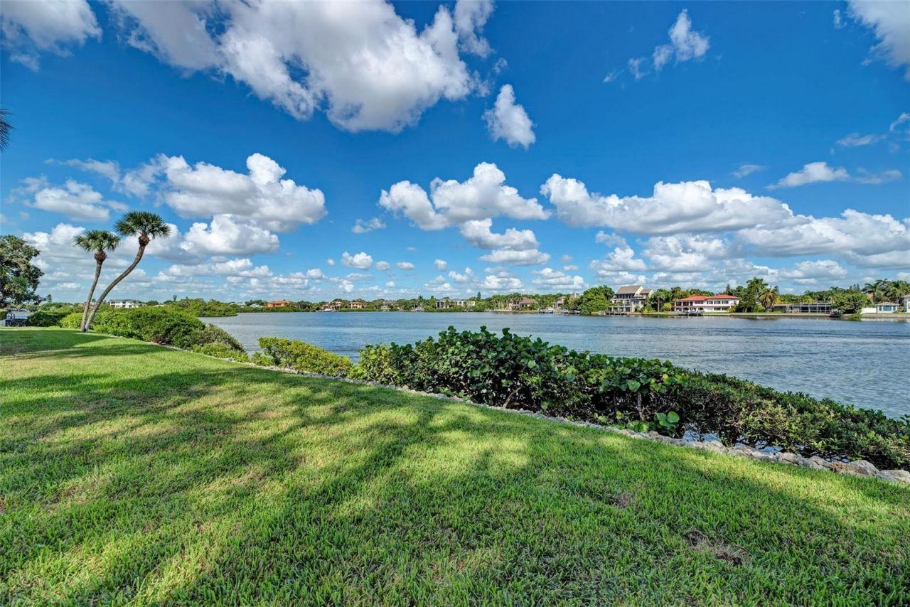 1800 Cove II Place , Unit 213, Sarasota, FL 34242 Photo