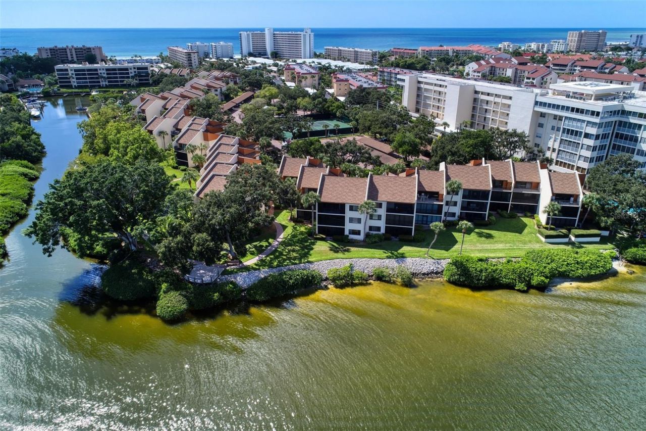 1800 Cove II Place , Unit 213, Sarasota, FL 34242 Photo