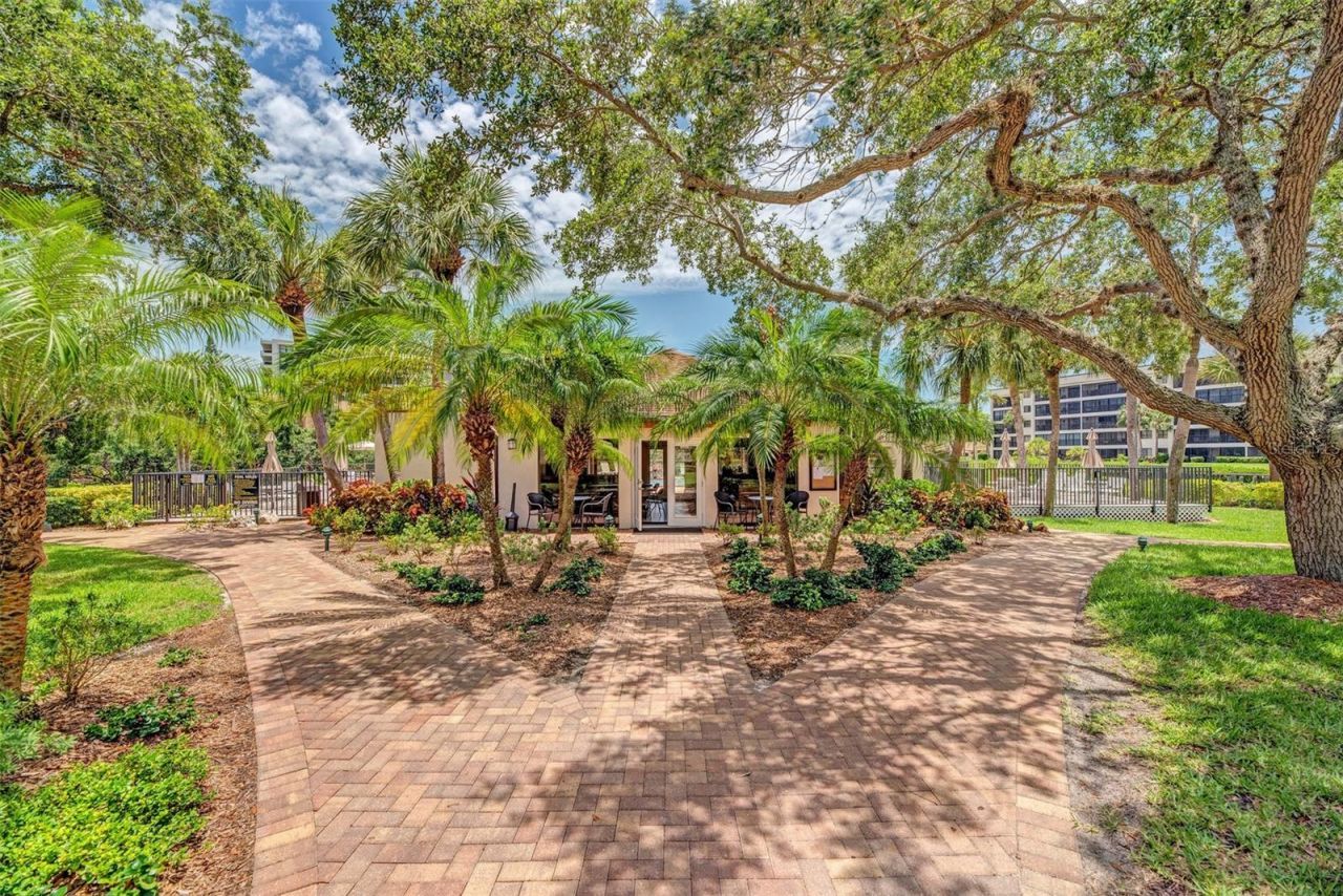 1800 Cove II Place , Unit 213, Sarasota, FL 34242 Photo